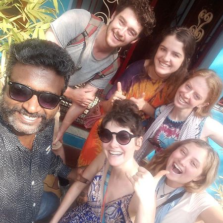 Valentine Hostel & Guest House Puducherry Eksteriør billede