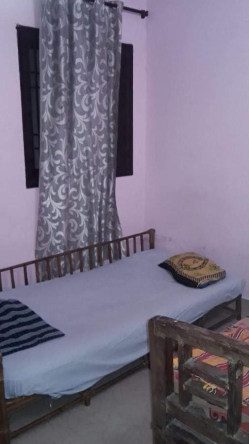 Valentine Hostel & Guest House Puducherry Eksteriør billede