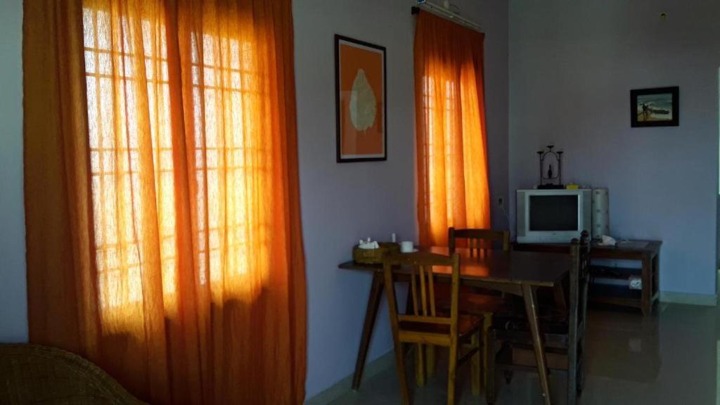 Valentine Hostel & Guest House Puducherry Eksteriør billede