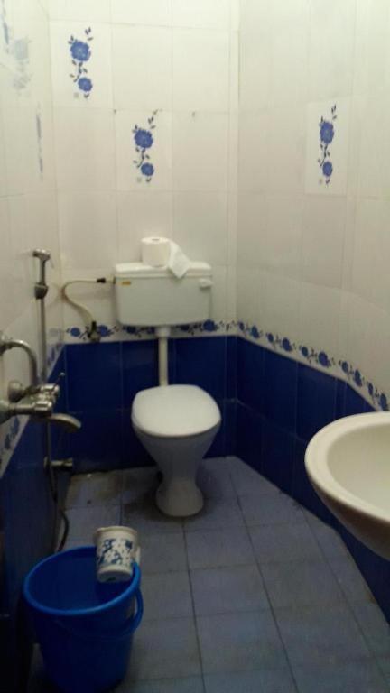 Valentine Hostel & Guest House Puducherry Eksteriør billede