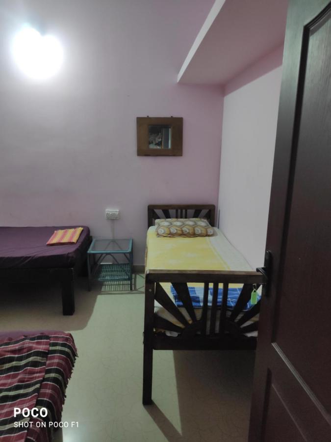 Valentine Hostel & Guest House Puducherry Eksteriør billede