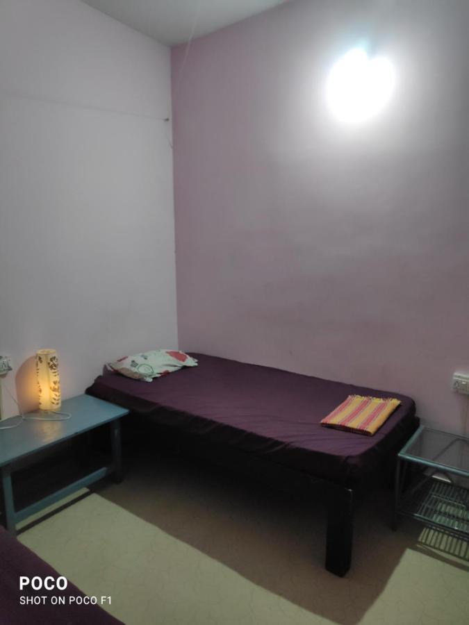 Valentine Hostel & Guest House Puducherry Eksteriør billede