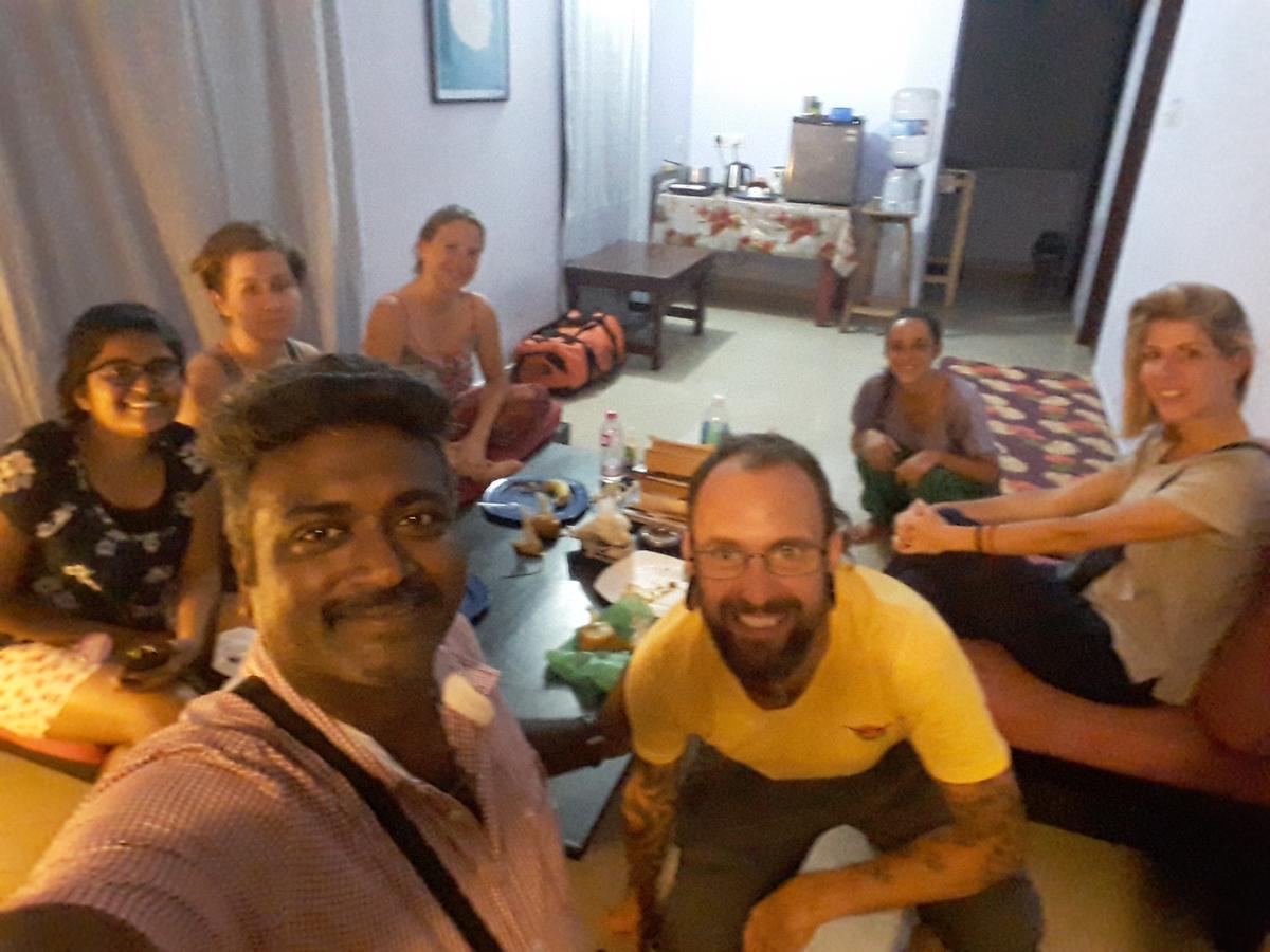 Valentine Hostel & Guest House Puducherry Eksteriør billede