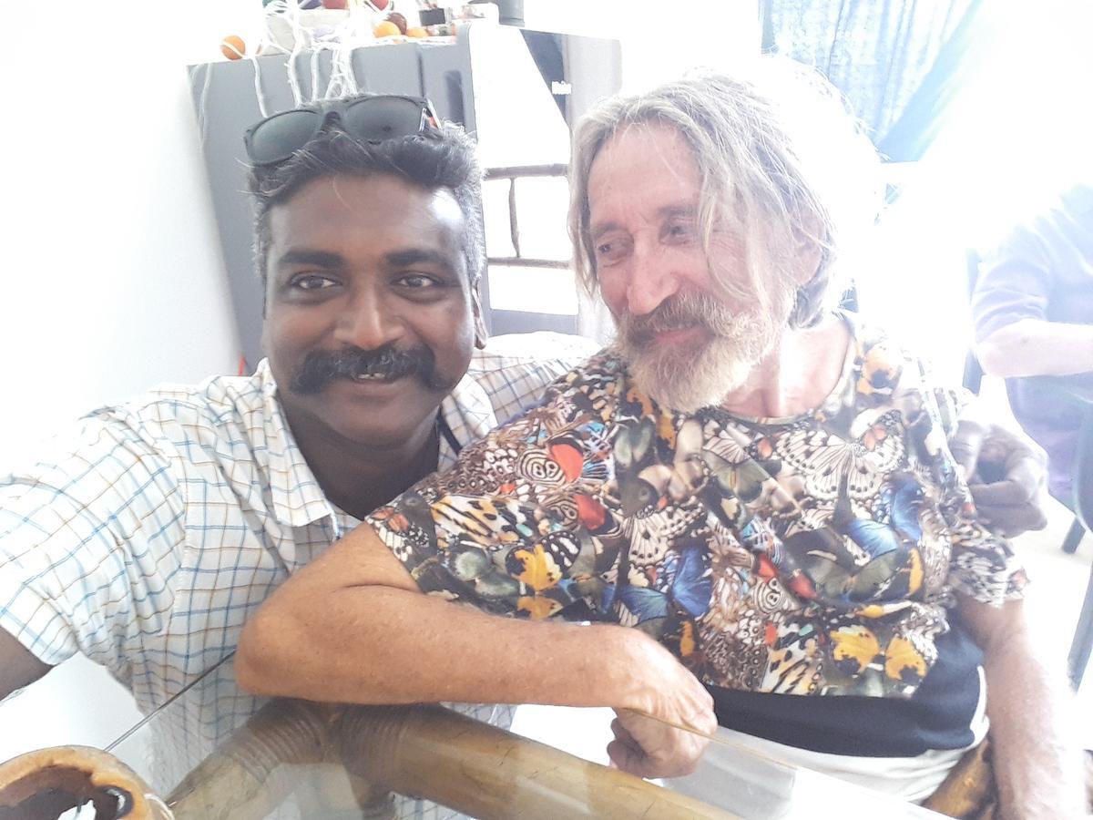 Valentine Hostel & Guest House Puducherry Eksteriør billede
